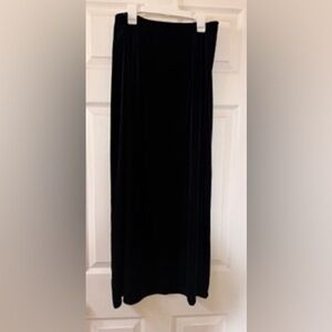 Villager Elegant Black Maxi Skirt
